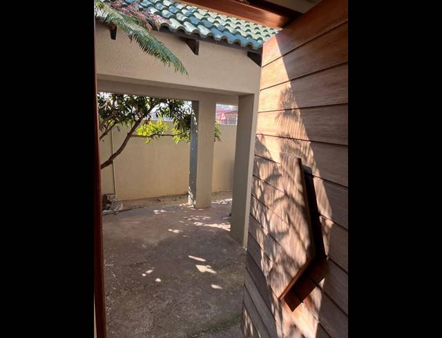 3 BEDROOM HOUSE FOR SALE IN KENSINGTON